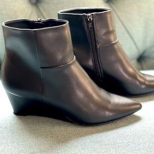 Ann Taylor Black Heel Booties Size 7.5